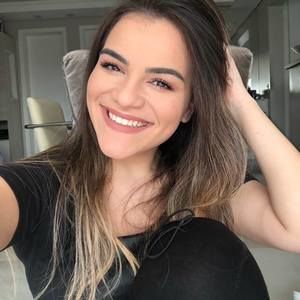 Meet your Posher, Isabela